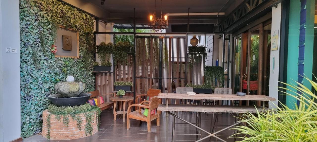מלון צ'יאנג מאי 33 Poshtel (Adults Only) מראה חיצוני תמונה