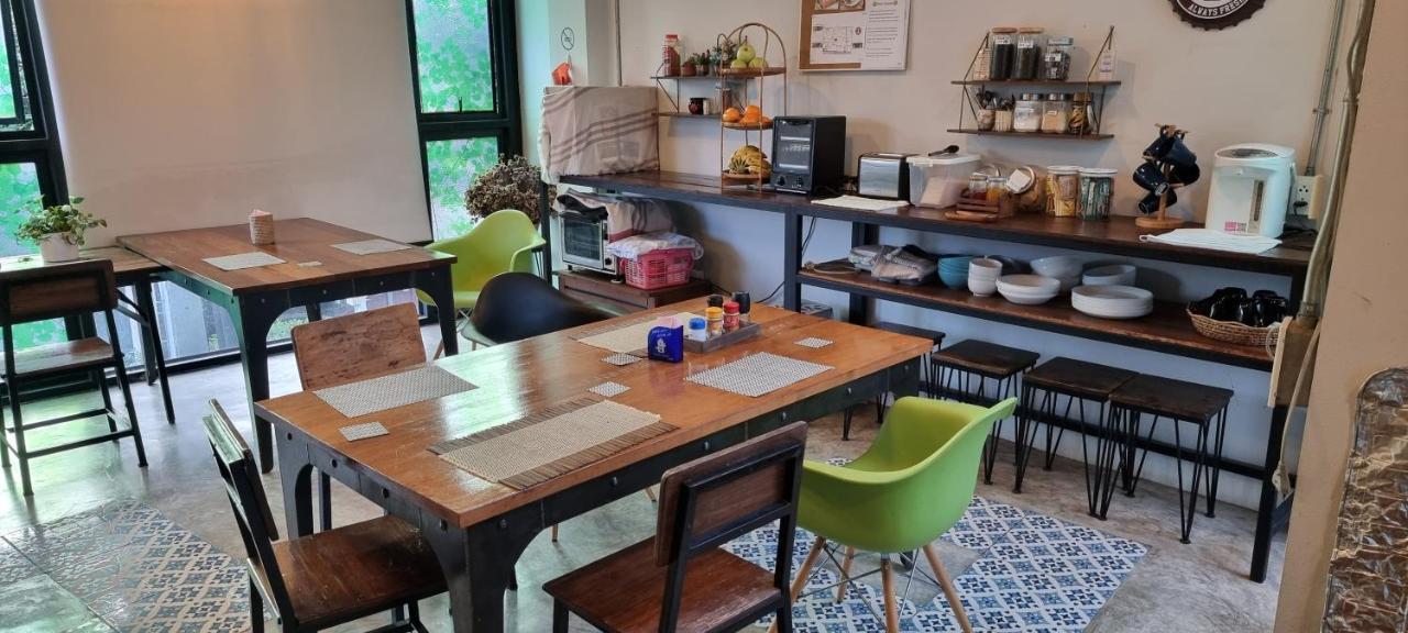 מלון צ'יאנג מאי 33 Poshtel (Adults Only) מראה חיצוני תמונה