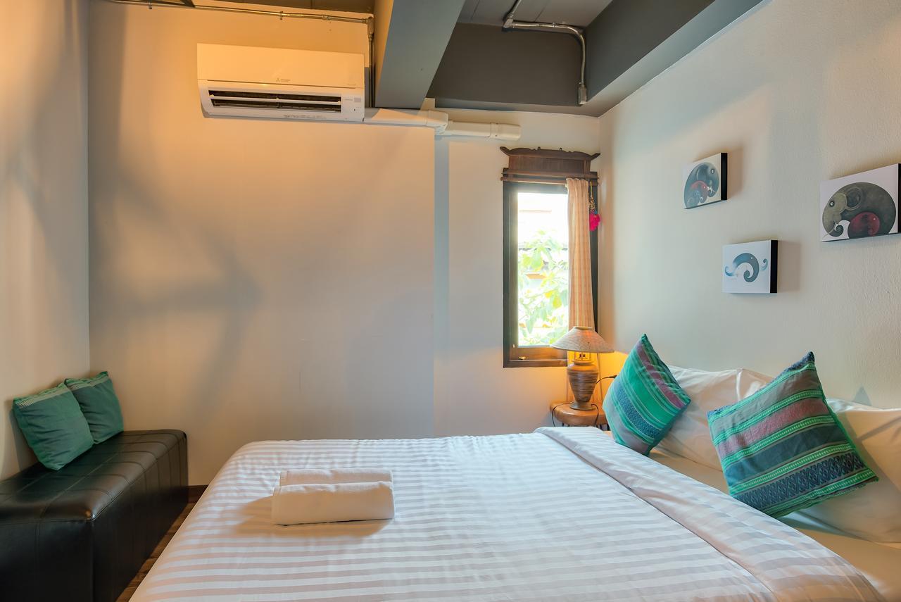 מלון צ'יאנג מאי 33 Poshtel (Adults Only) מראה חיצוני תמונה