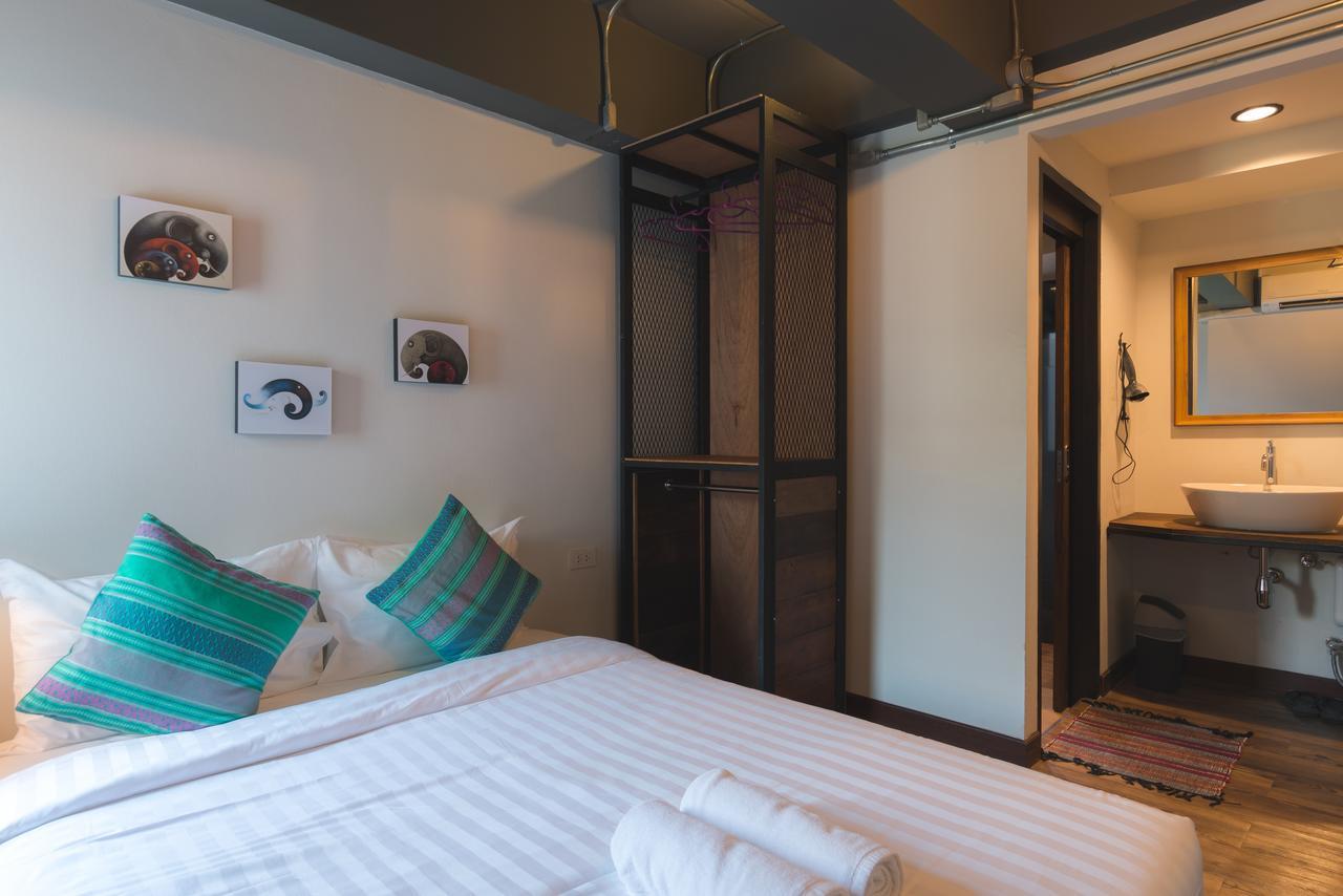 מלון צ'יאנג מאי 33 Poshtel (Adults Only) מראה חיצוני תמונה